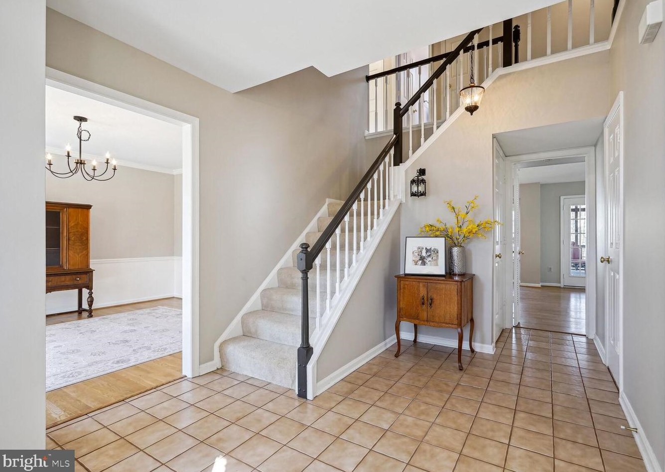 12 Lowery Ct, Dulles VA  20165-6204 exterior