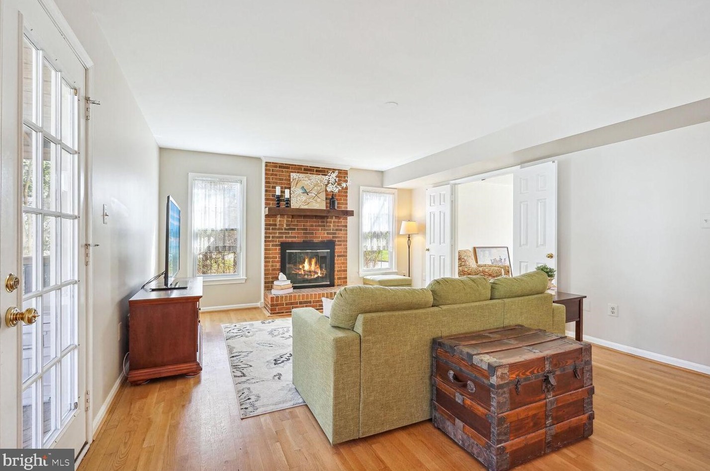 12 Lowery Ct, Dulles VA  20165-6204 exterior