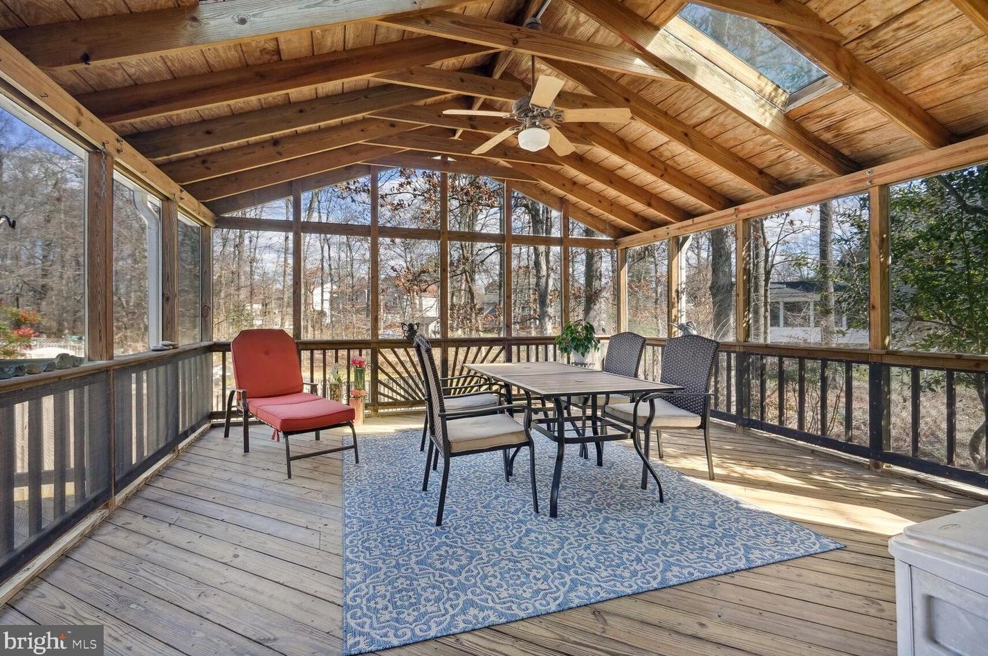 12 Lowery Ct, Dulles VA  20165-6204 exterior