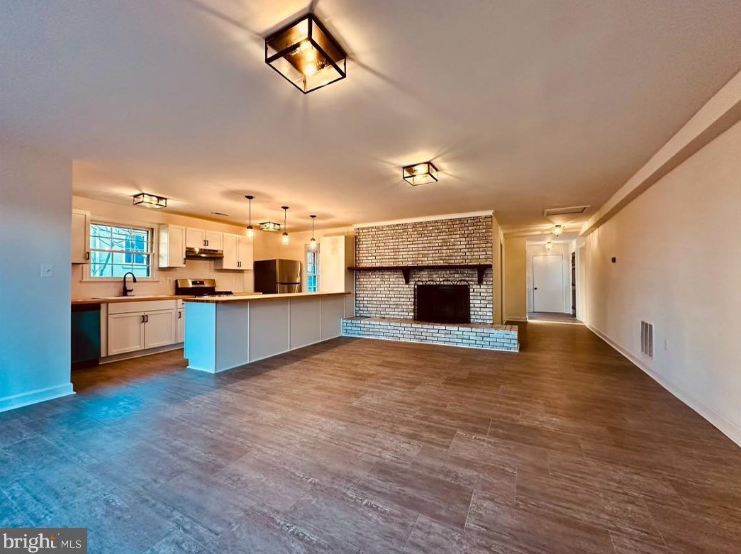 16 W Marshall St, Middleburg, VA