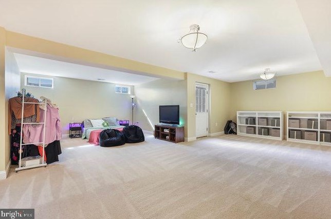 117 Alpine Dr, Leesburg VA  20175-6126 exterior