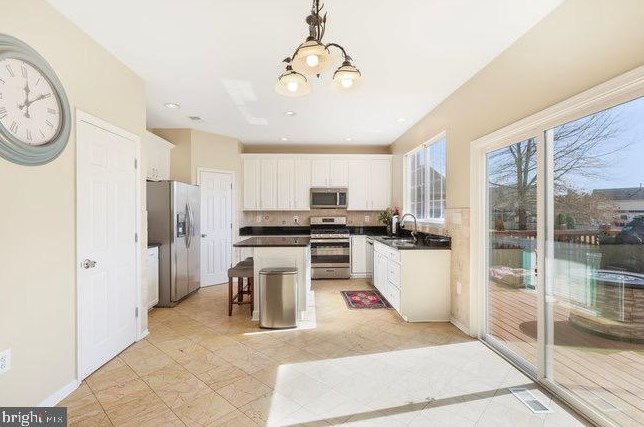 117 Alpine Dr, Leesburg VA  20175-6126 exterior