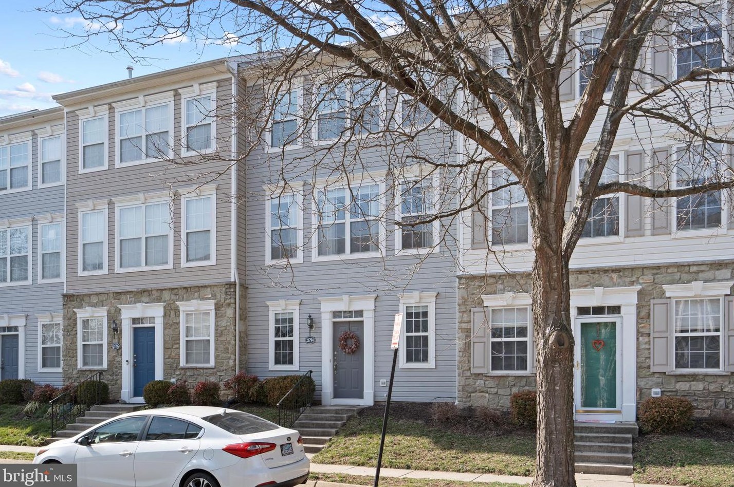 21794 Findon Ct, Ashburn, VA 20147