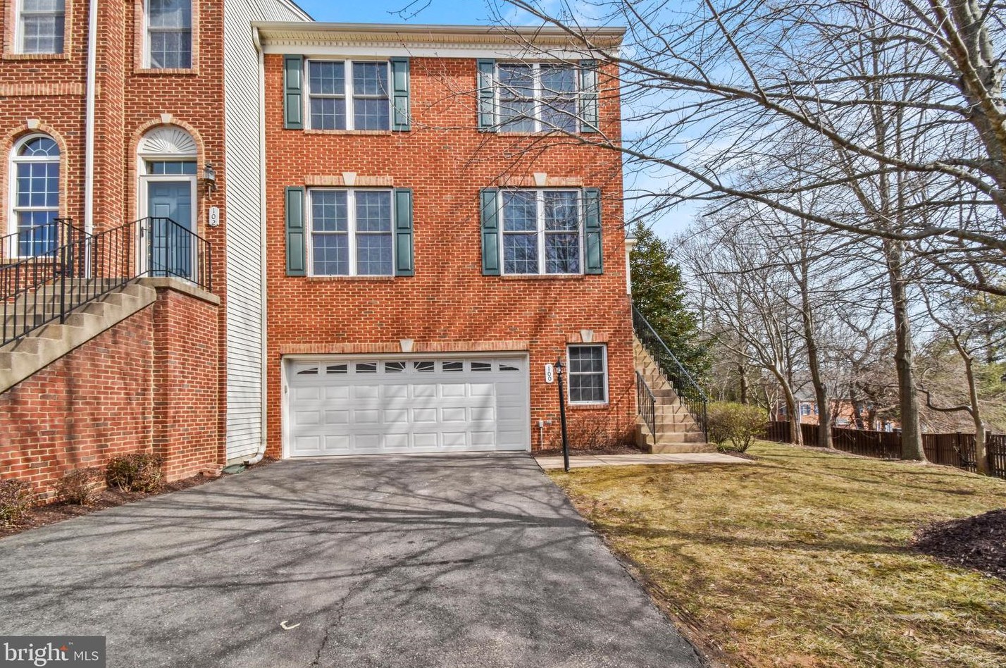 100 Ivy Hills Ter, Purcellville, VA 20132-6144