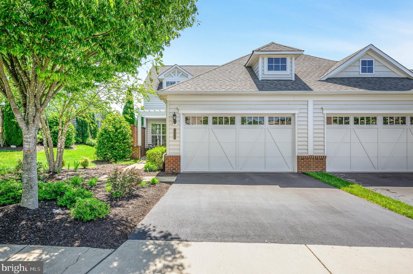 20424 Casablanca Dr, Ashburn, VA 20147