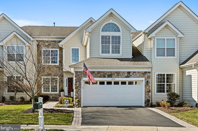19889 Naples Lakes Ter, Ashburn, VA 20147-5257