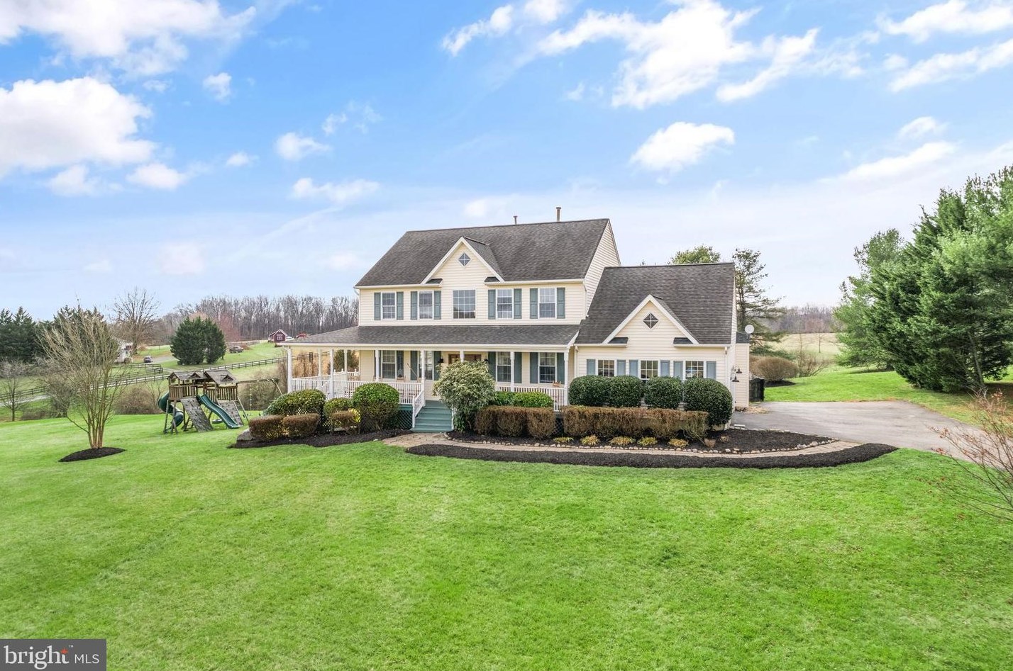 19281 Swan Ct, Purcellville, VA 20132