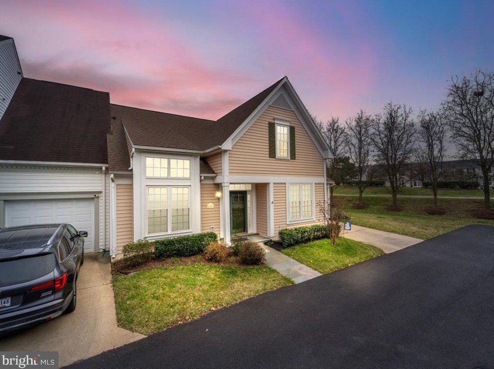 20454 Trout Ter, Ashburn, VA 20147-3738