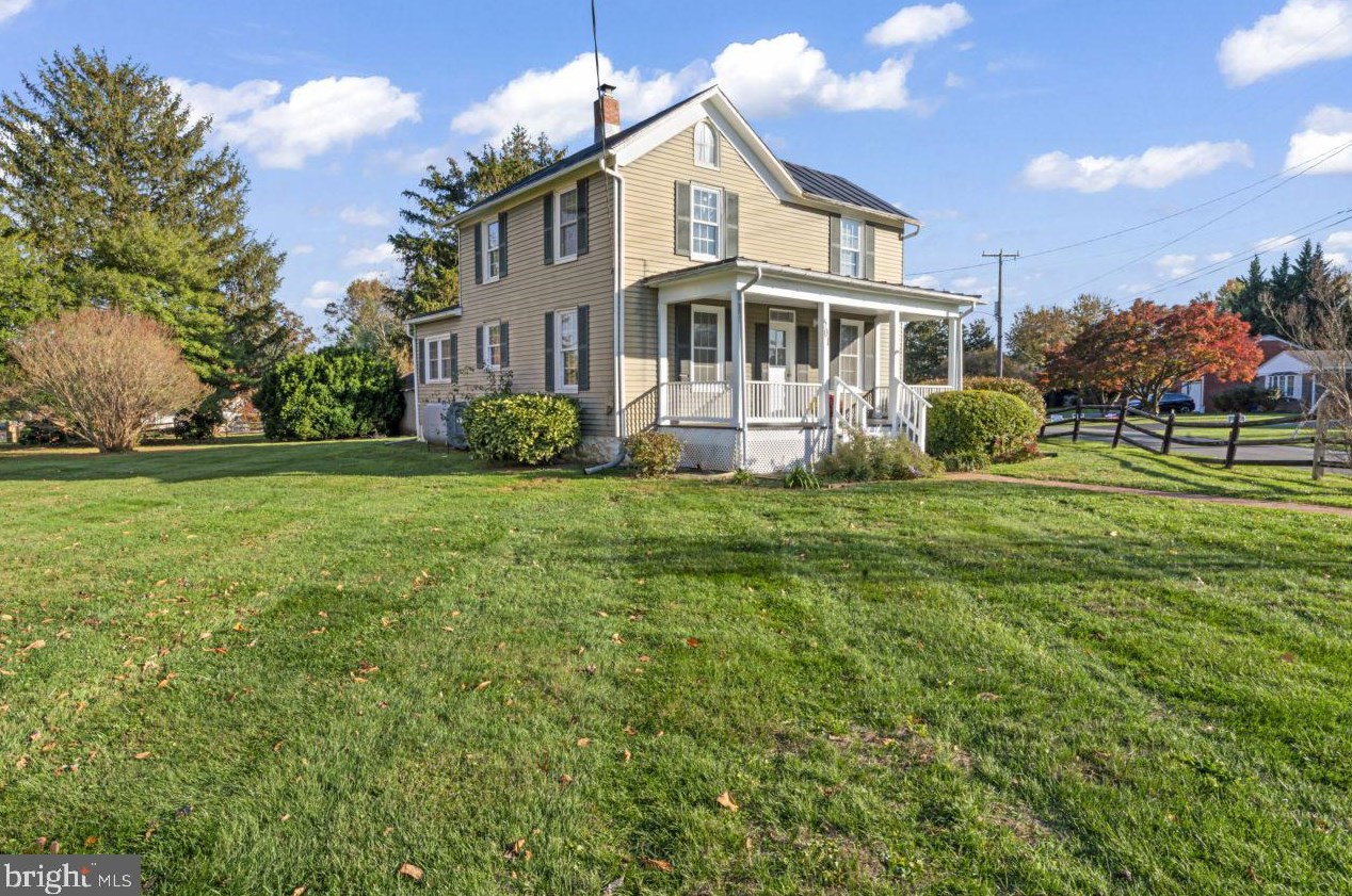 501 G St, Purcellville, VA 20132-3330