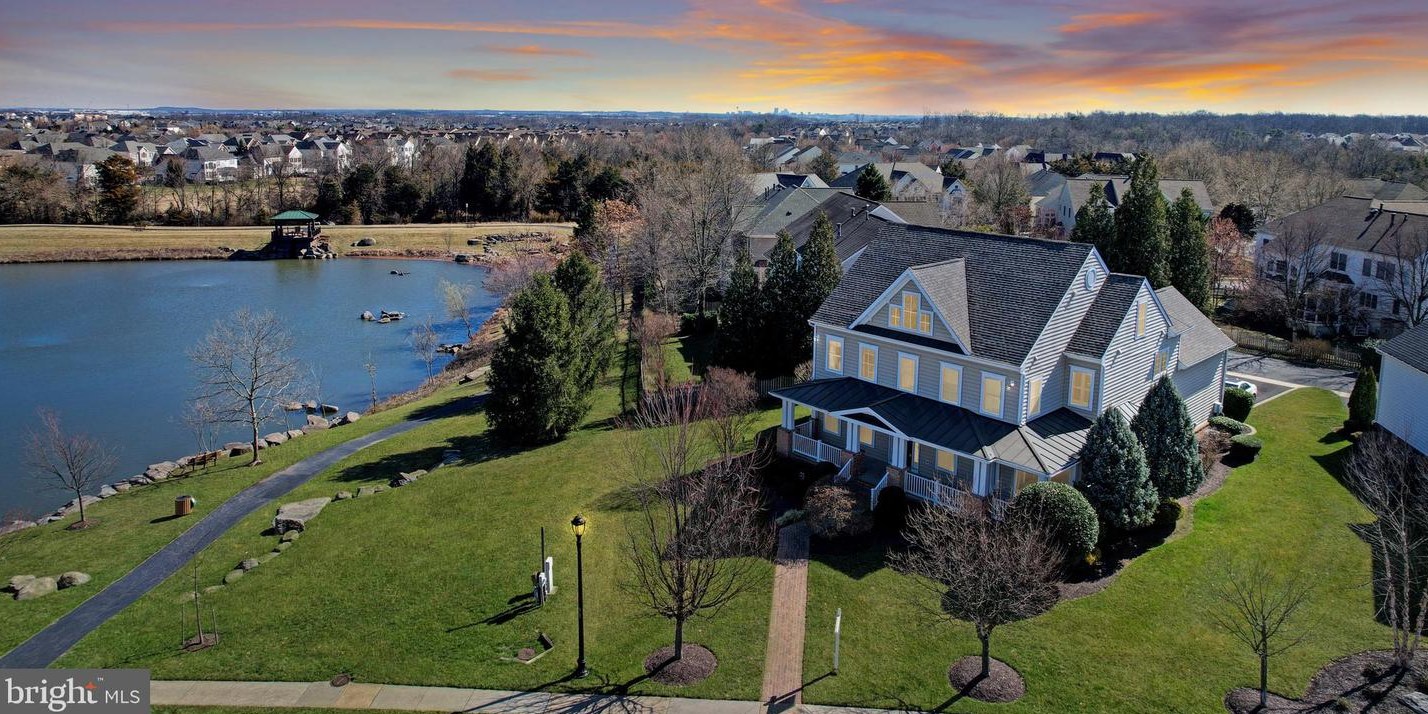 42669 Legacy Park Dr, Ashburn VA  20148-6959 exterior