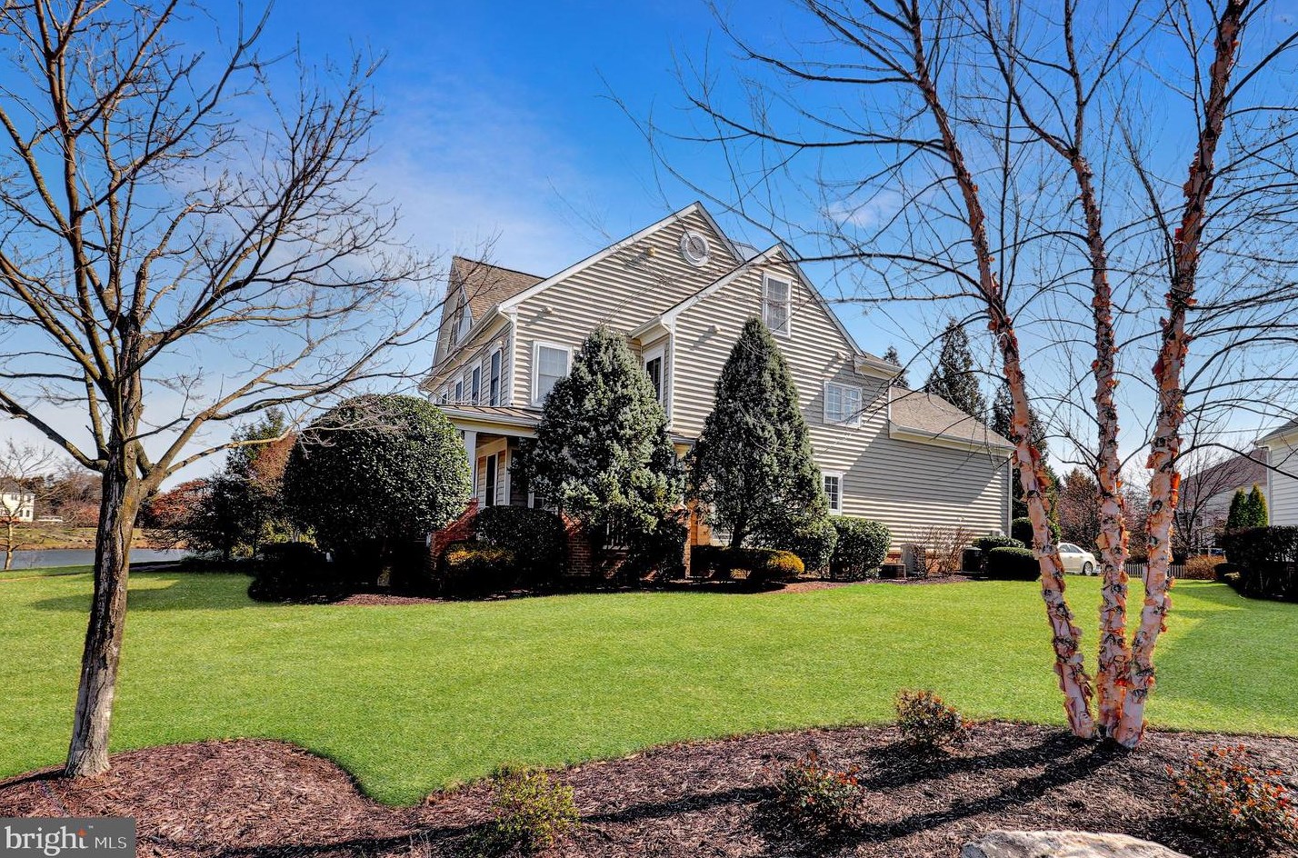 42669 Legacy Park Dr, Ashburn VA  20148-6959 exterior