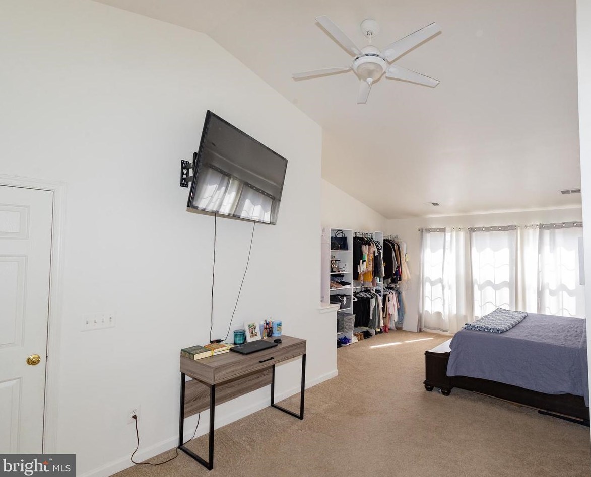 44469 Potter Ter, Ashburn VA  20147-7138 exterior