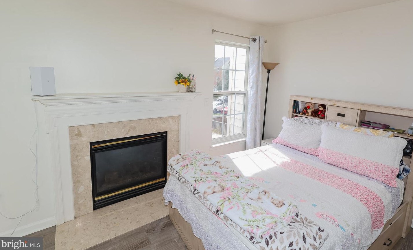 44469 Potter Ter, Ashburn VA  20147-7138 exterior