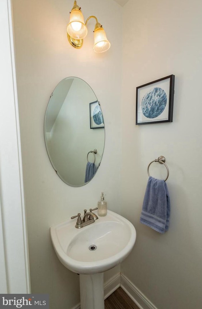 44469 Potter Ter, Ashburn VA  20147-7138 exterior