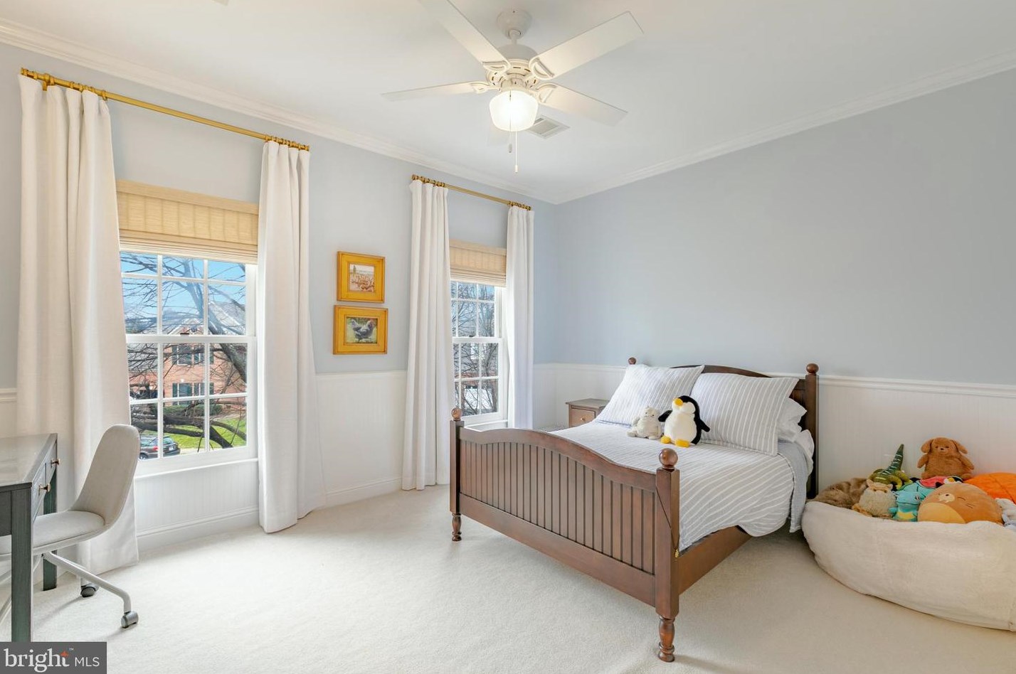 1401 Harle Pl, Leesburg VA  20175-5801 exterior