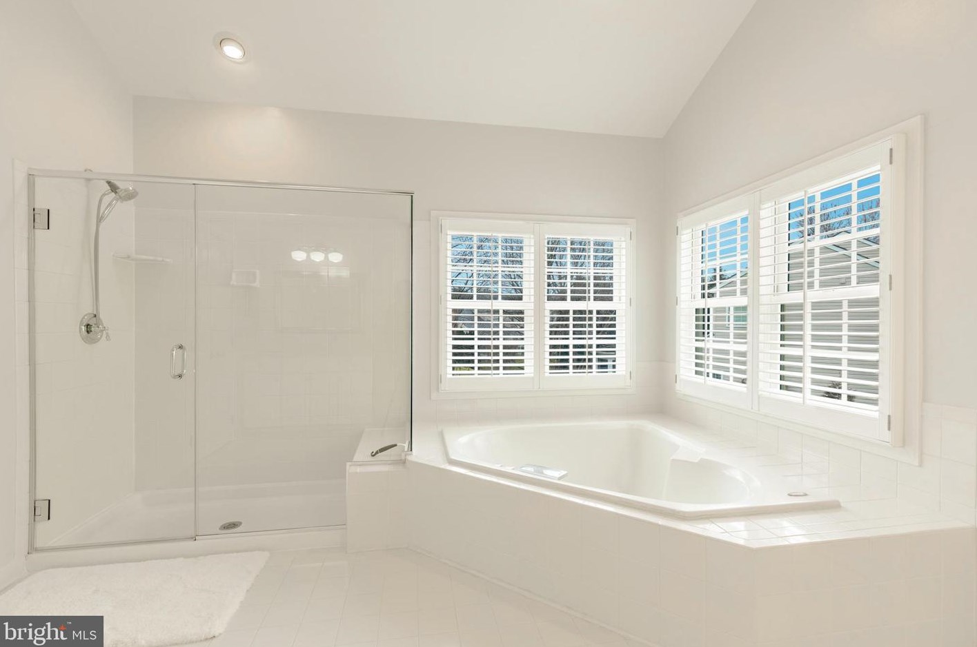 1401 Harle Pl, Leesburg VA  20175-5801 exterior