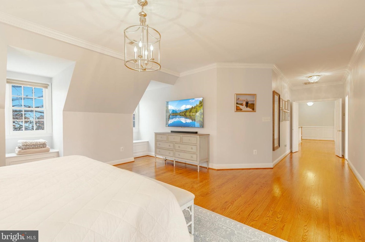 1401 Harle Pl, Leesburg VA  20175-5801 exterior