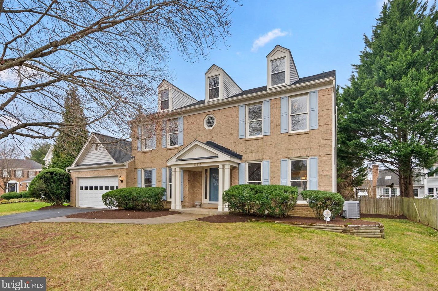 11214 Birmingham Ct, Great Falls, VA 22066