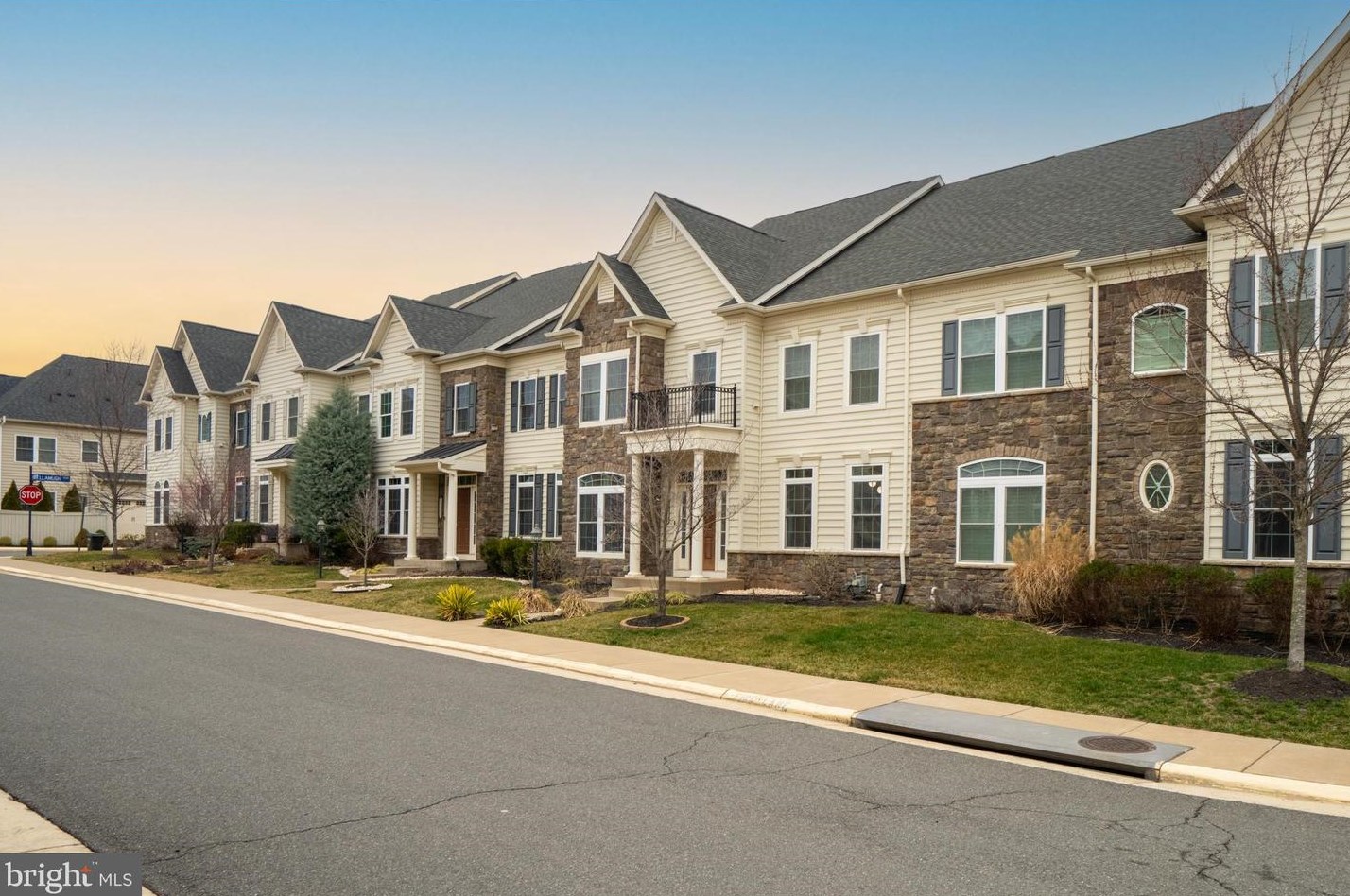 25086 Malmsbury Ter, Fairfax, VA 20152-6089