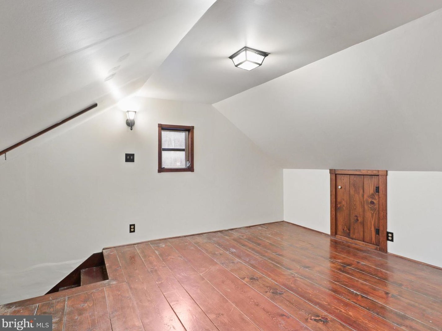 13188 Loyalty Rd, Leesburg VA  20176-6112 exterior