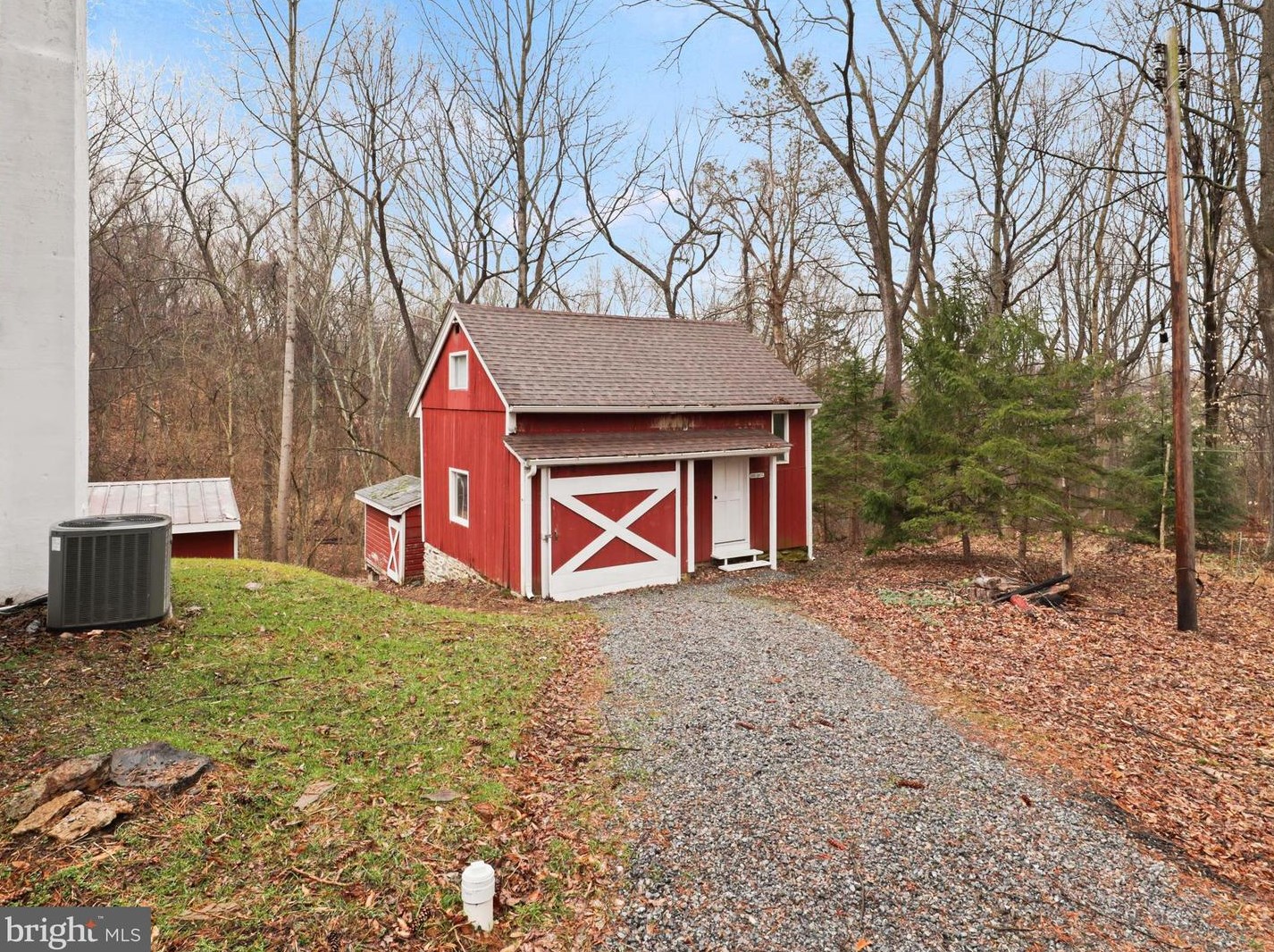 13188 Loyalty Rd, Leesburg VA  20176-6112 exterior