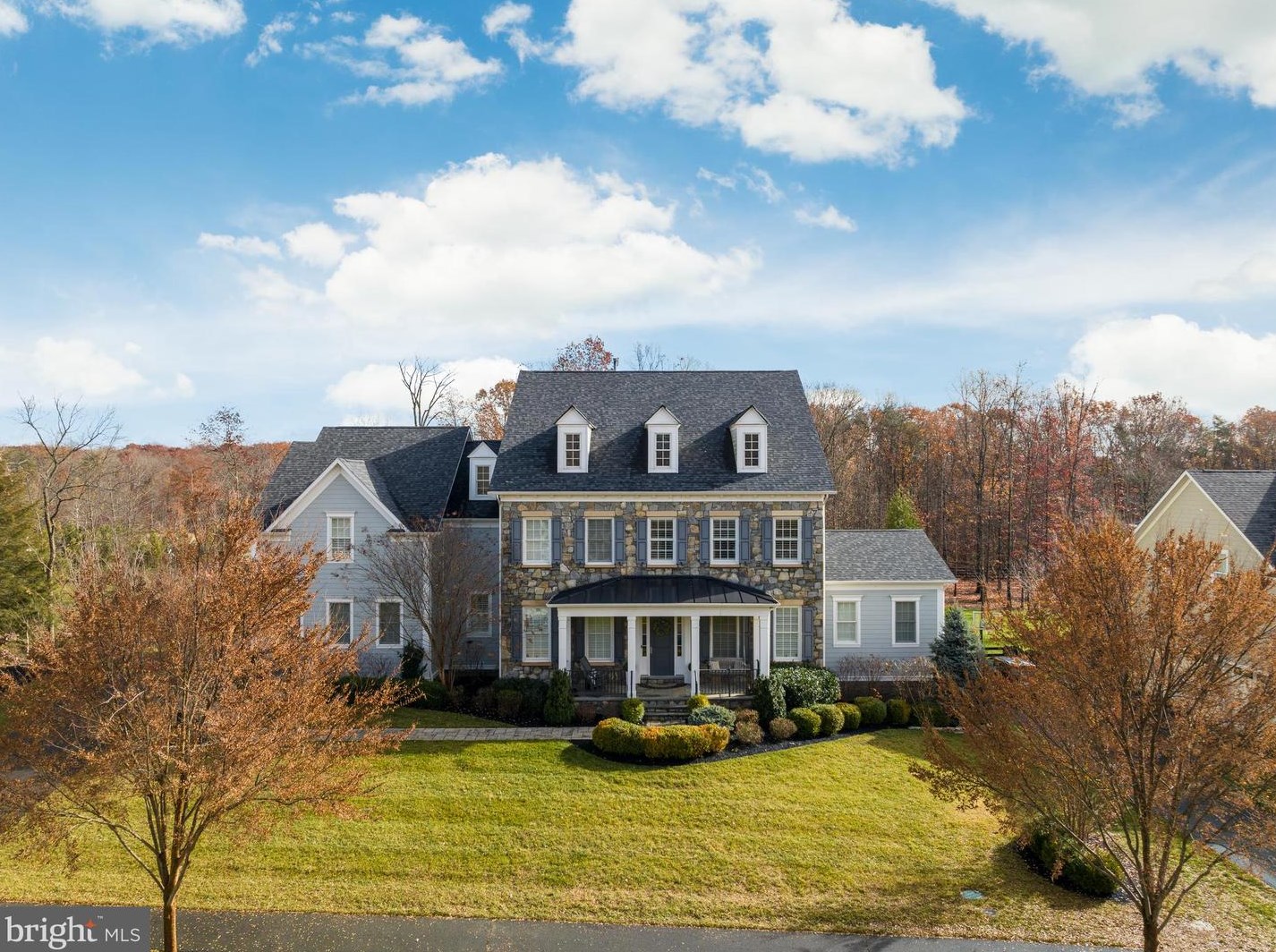 23114 Expedition Dr, Ashburn, VA 20148-1748