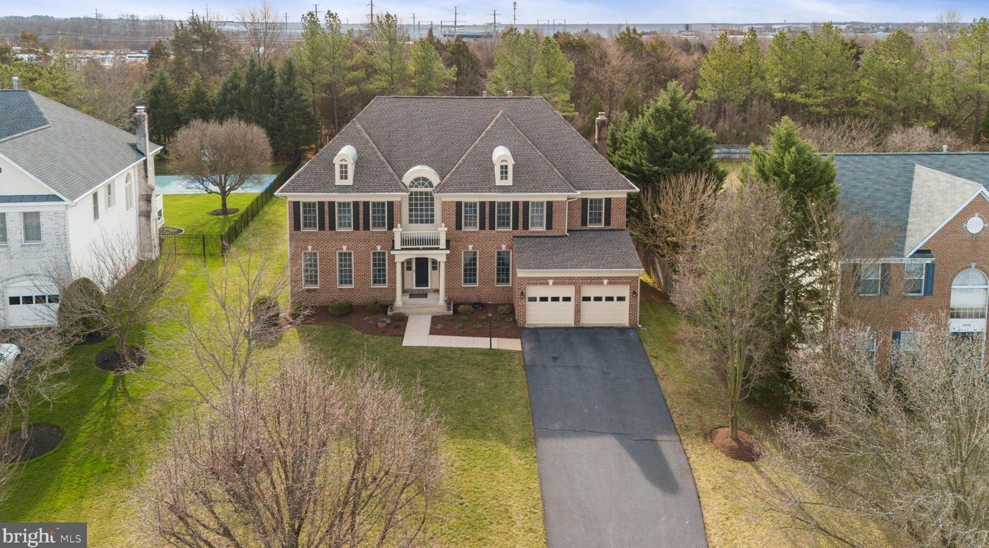 21954 Hyde Park Dr, Ashburn, VA 20147