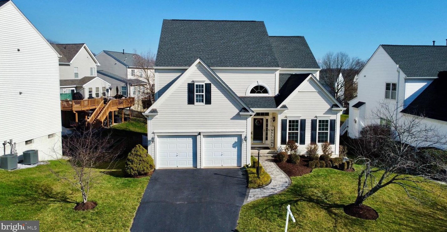 43832 Robindale Ct, Ashburn VA  20147-2379 exterior