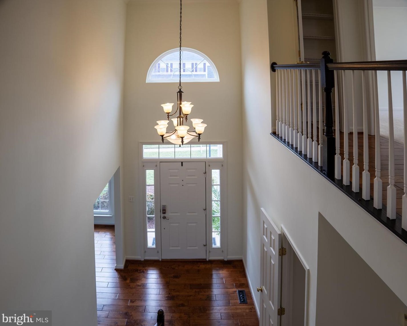 43832 Robindale Ct, Ashburn VA  20147-2379 exterior