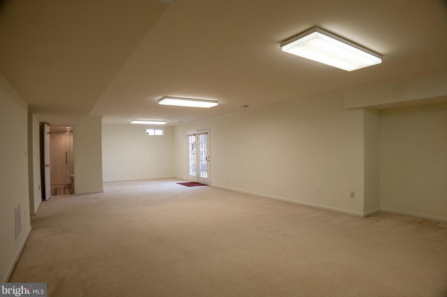 43832 Robindale Ct, Ashburn VA  20147-2379 exterior