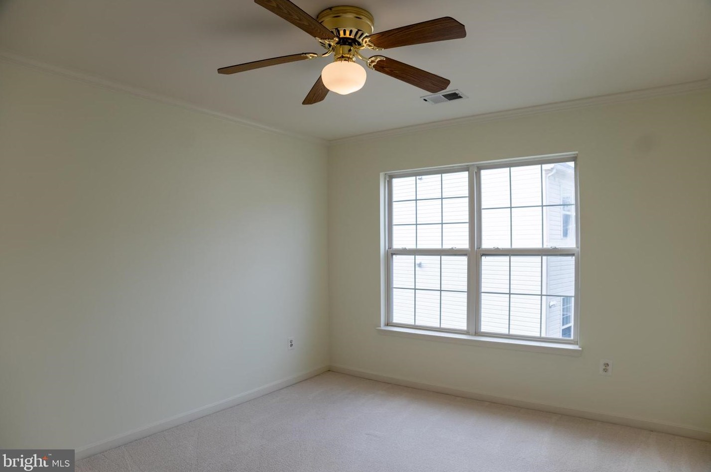 43832 Robindale Ct, Ashburn VA  20147-2379 exterior