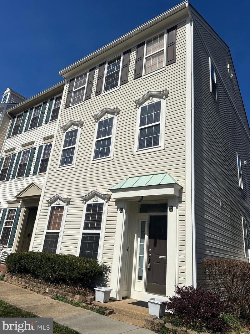 43514 Hyland Hills St, Fairfax, VA 20152-2555