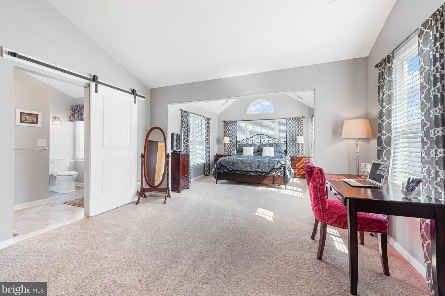 42698 Latrobe St, Fairfax VA  20152-3944 exterior