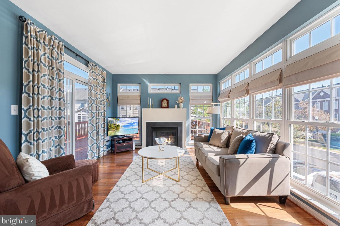 42698 Latrobe St, Fairfax VA  20152-3944 exterior
