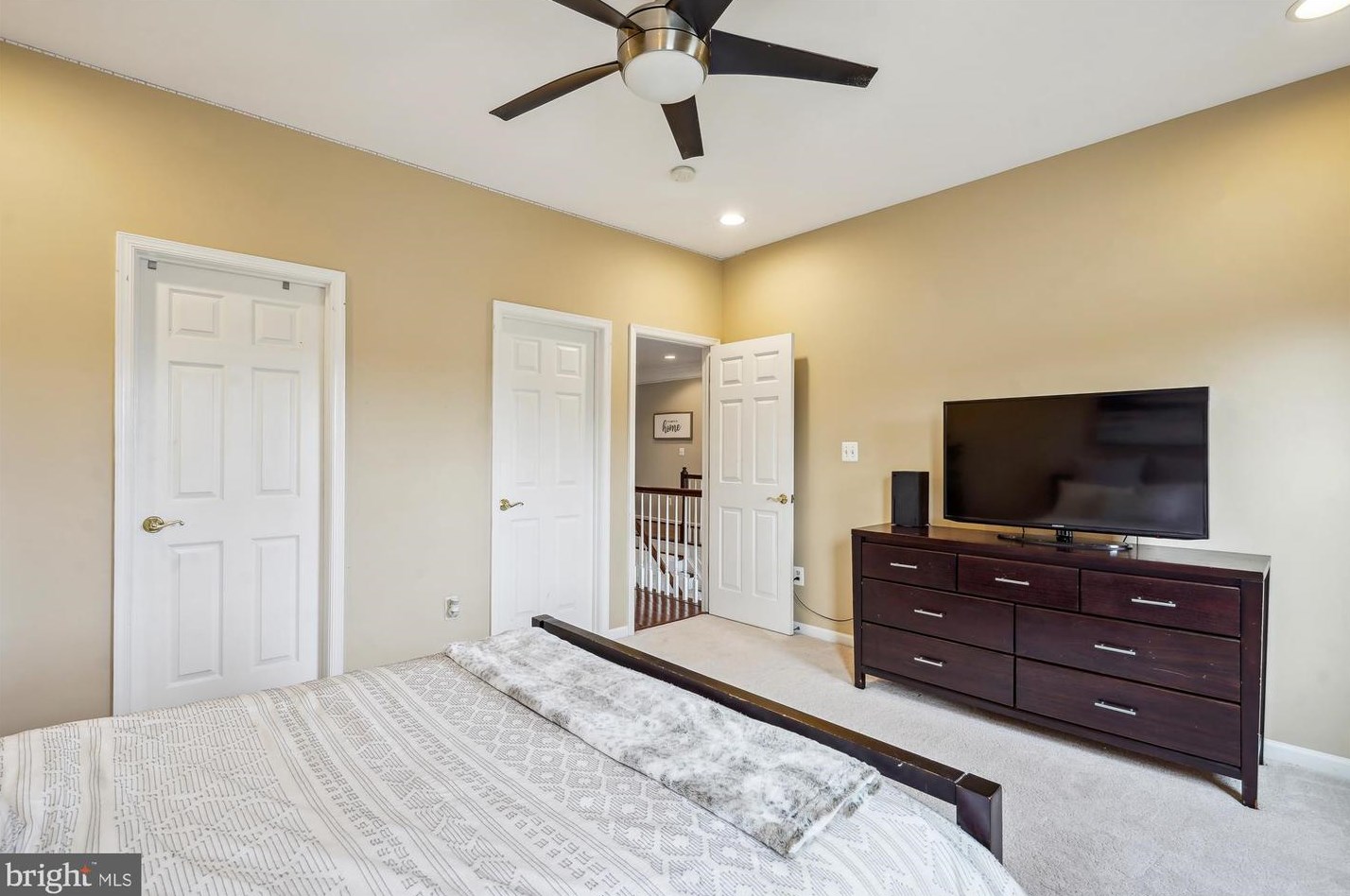 25073 Gazelle Ct, Fairfax VA  20152-5905 exterior