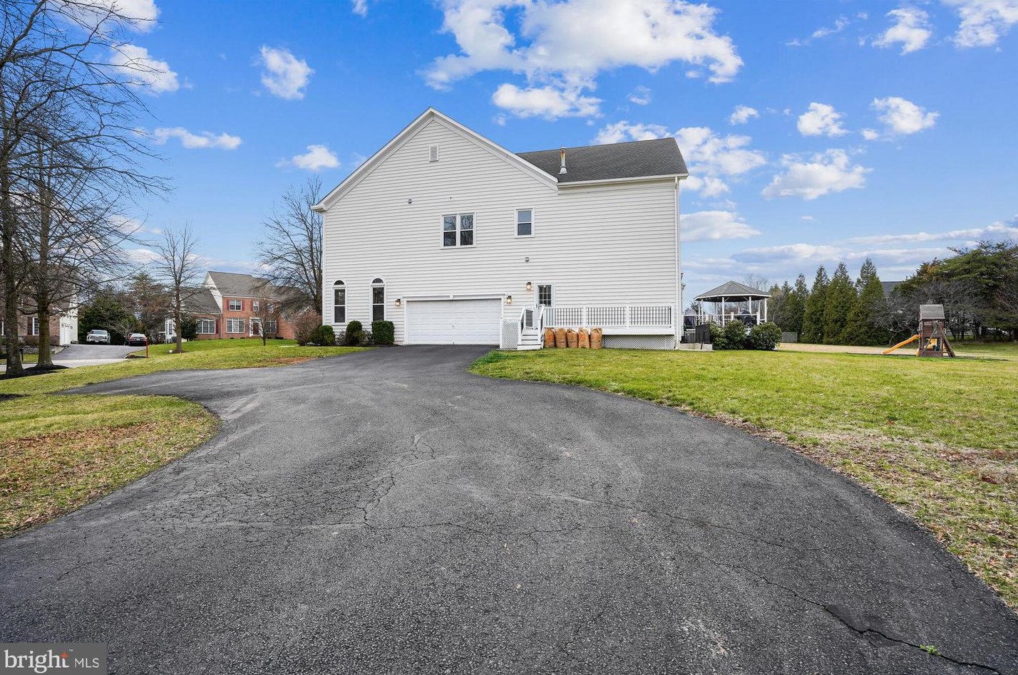 25073 Gazelle Ct, Fairfax VA  20152-5905 exterior