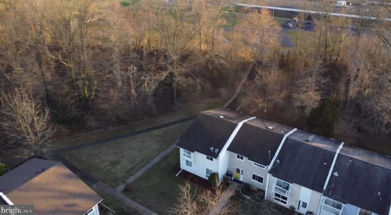 41 Wedgedale Dr, Dulles VA  20164-1323 exterior