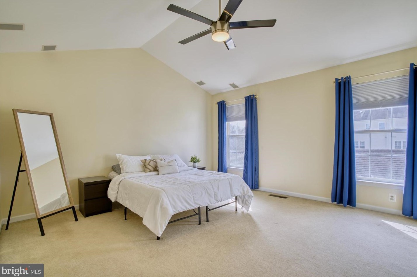 42771 Freedom St, Fairfax VA  20152-3936 exterior