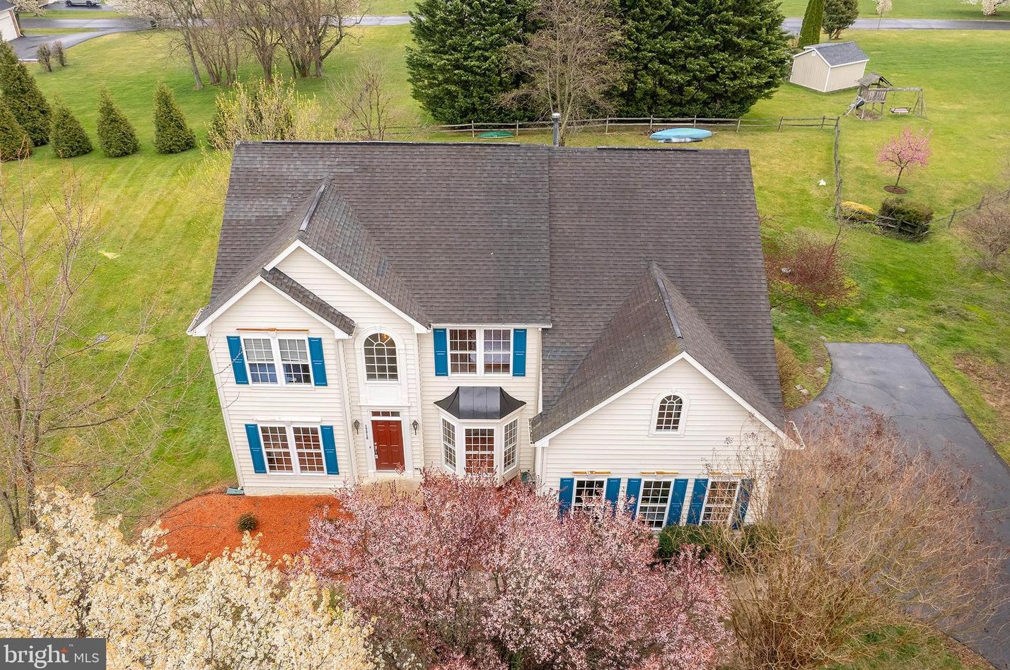 17316 Twinoaks Pl, Hamilton, VA 20158-3161