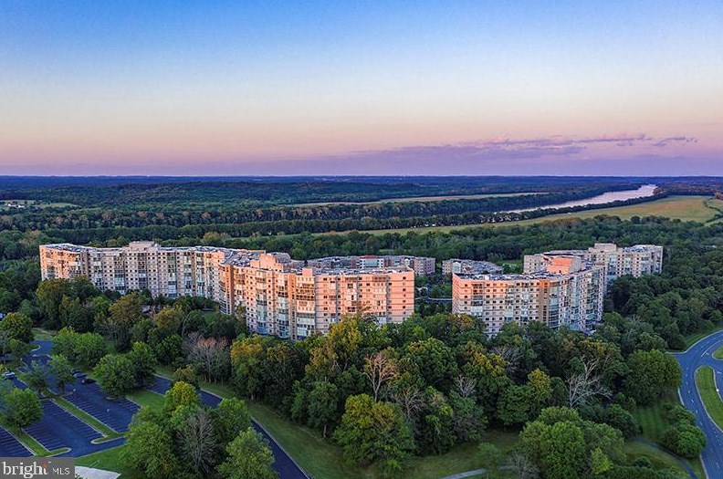 19355 Cypress Ridge Terrace #915, Leesburg, VA 20176