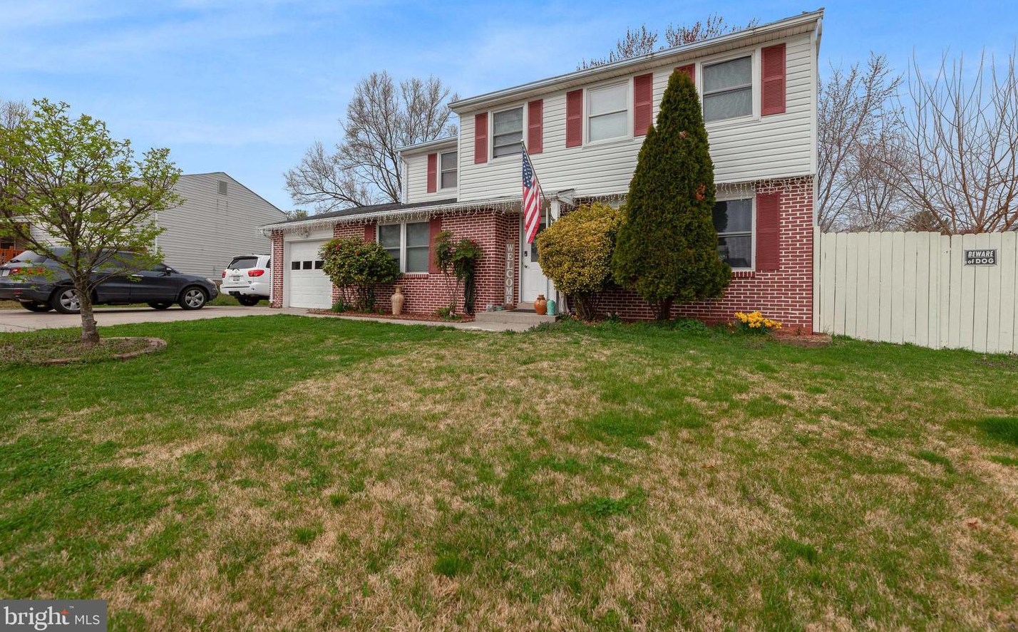 111 N Garfield Rd, Sterling, VA 20164