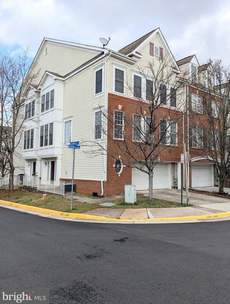 46178 Cecil Ter, Dulles, VA 20165