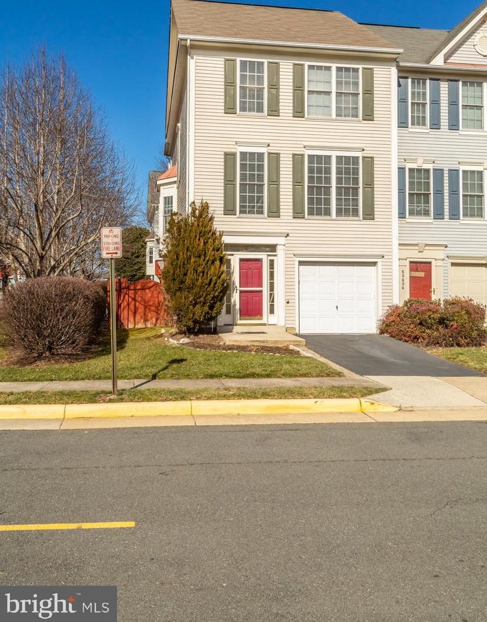 45452 Bluemont Junction Sq, Dulles, VA 20164-5353