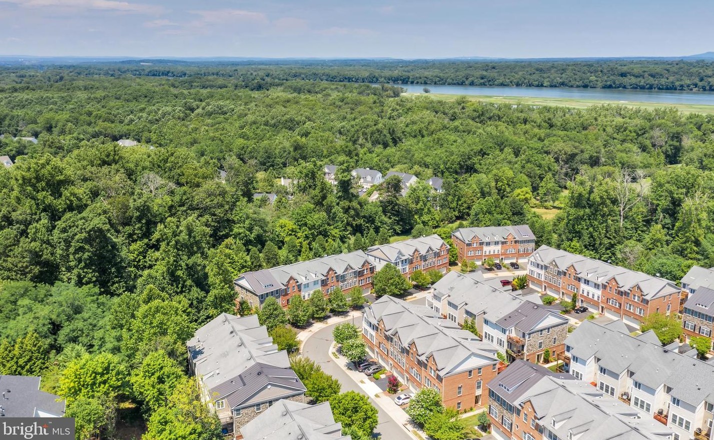 20366 Center Brook Sq, Dulles VA  20165-5183 exterior