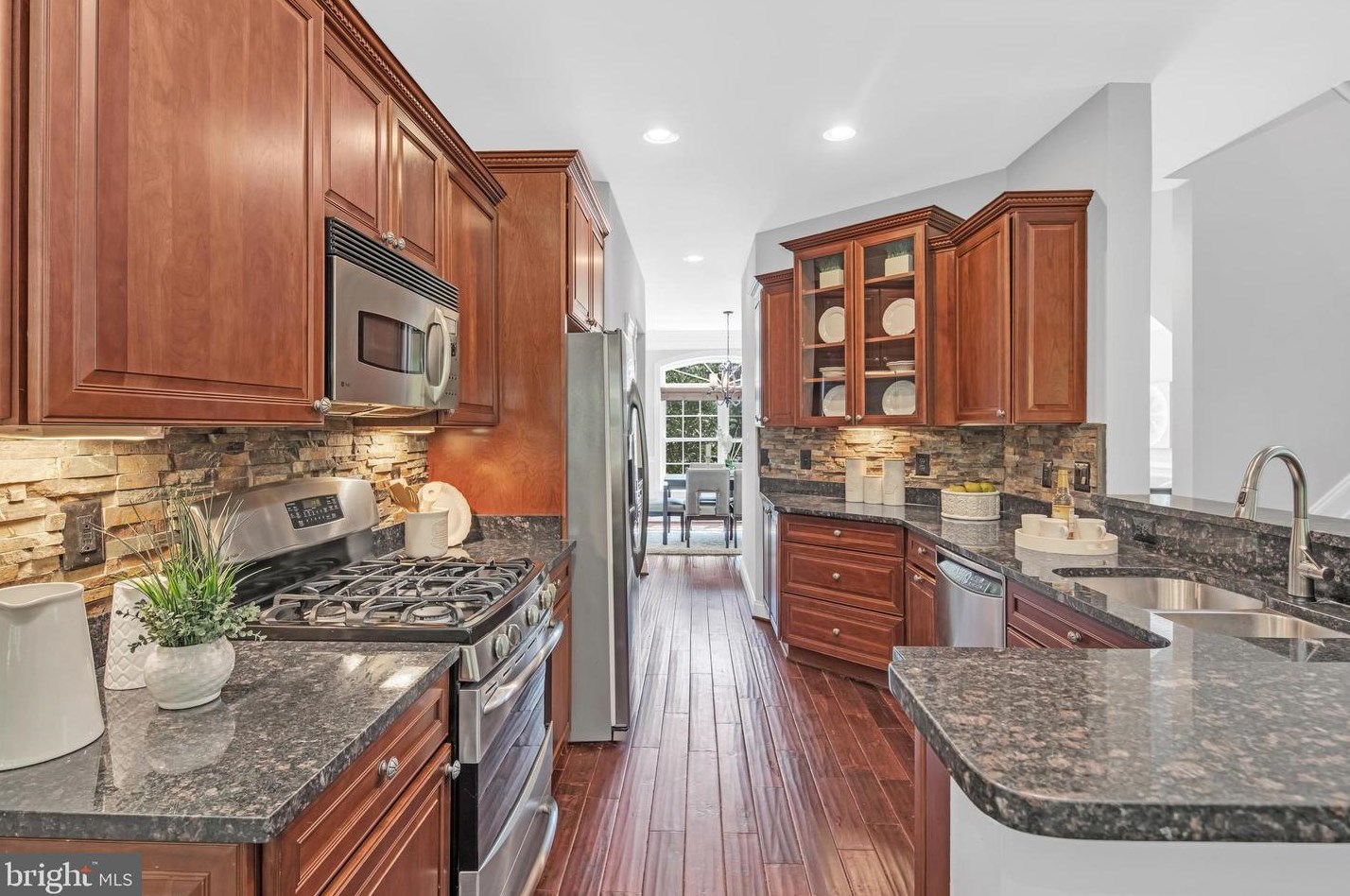 20366 Center Brook Sq, Dulles VA  20165-5183 exterior