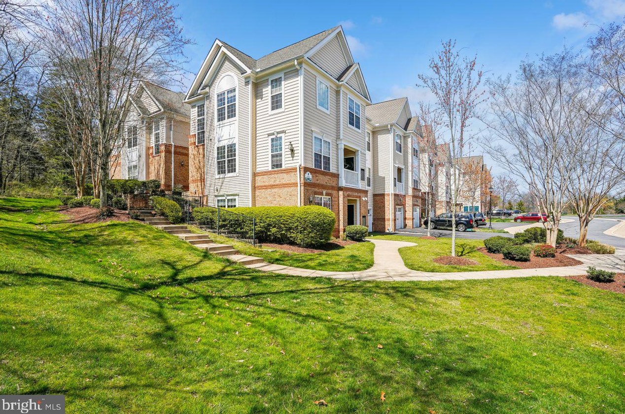 43935 Hickory Corner Terrace #101, Ashburn, VA 20147