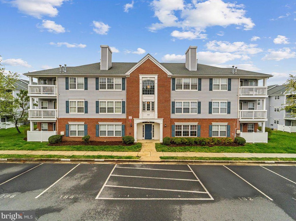 645 Constellation Square Se #d, Leesburg, VA 20175