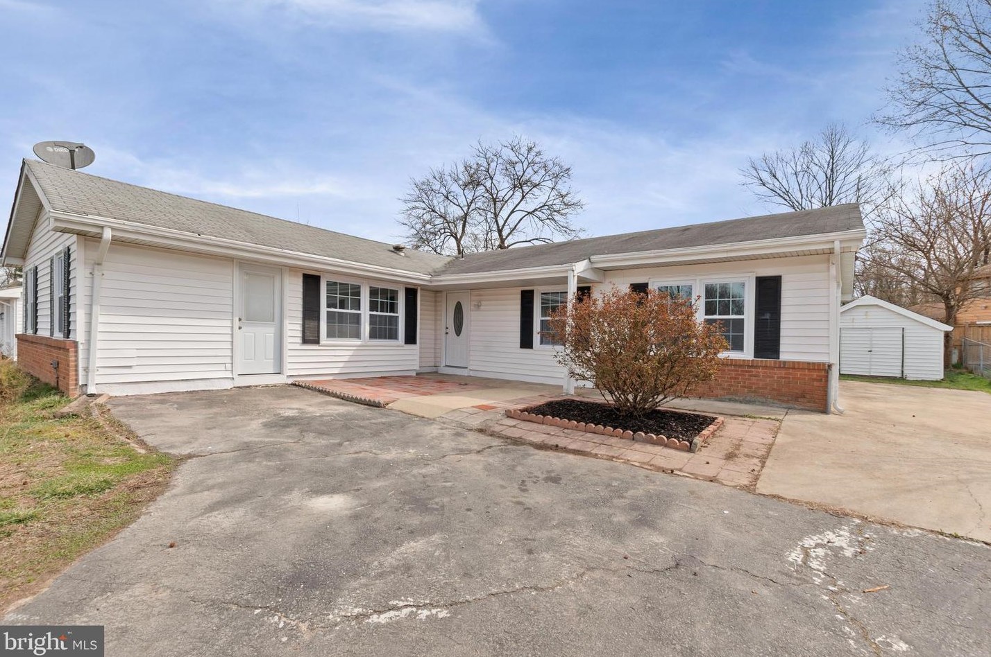 306 S Lincoln Ave, Sterling, VA 20164