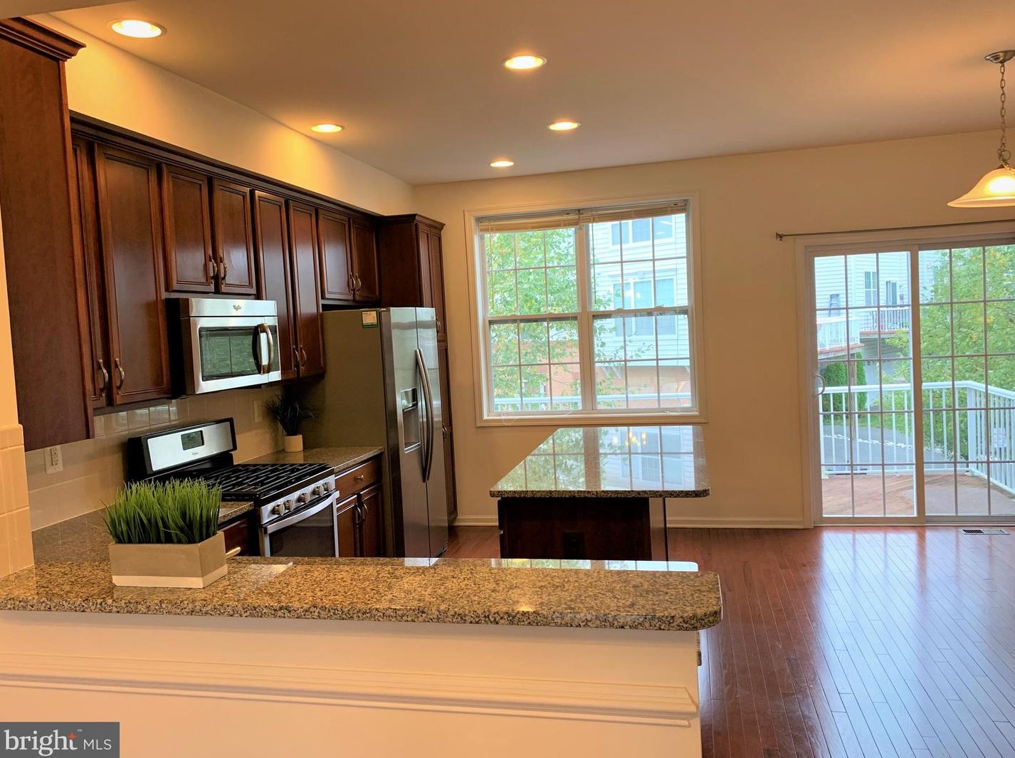 43210 Loudoun Reserve Dr, Ashburn, VA 20148