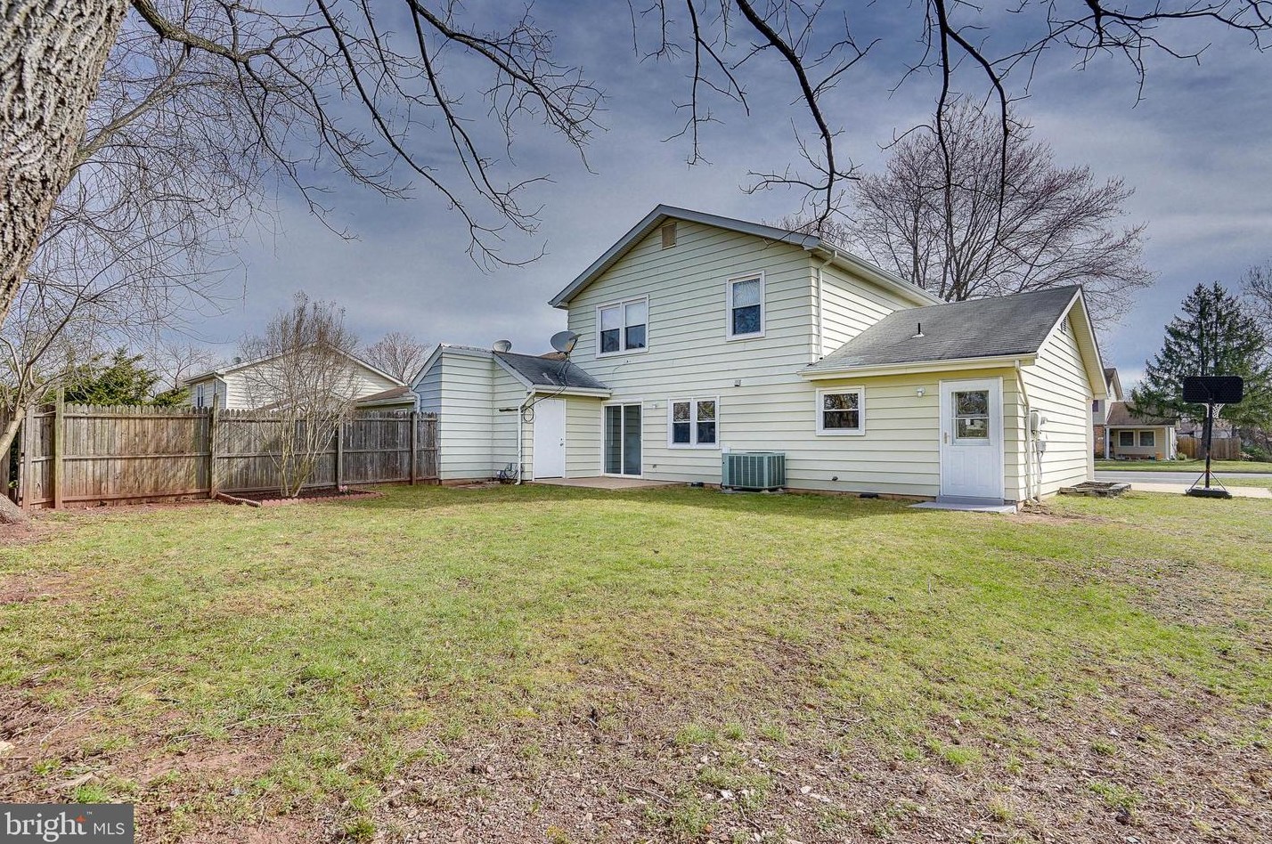 401 Harding Ct, Dulles, VA 20164-2521